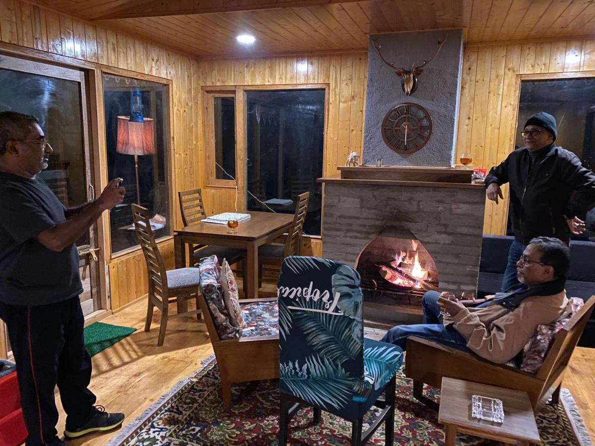 Log Cabin In The Woods Bed & Breakfast กังต็อก ภายนอก รูปภาพ