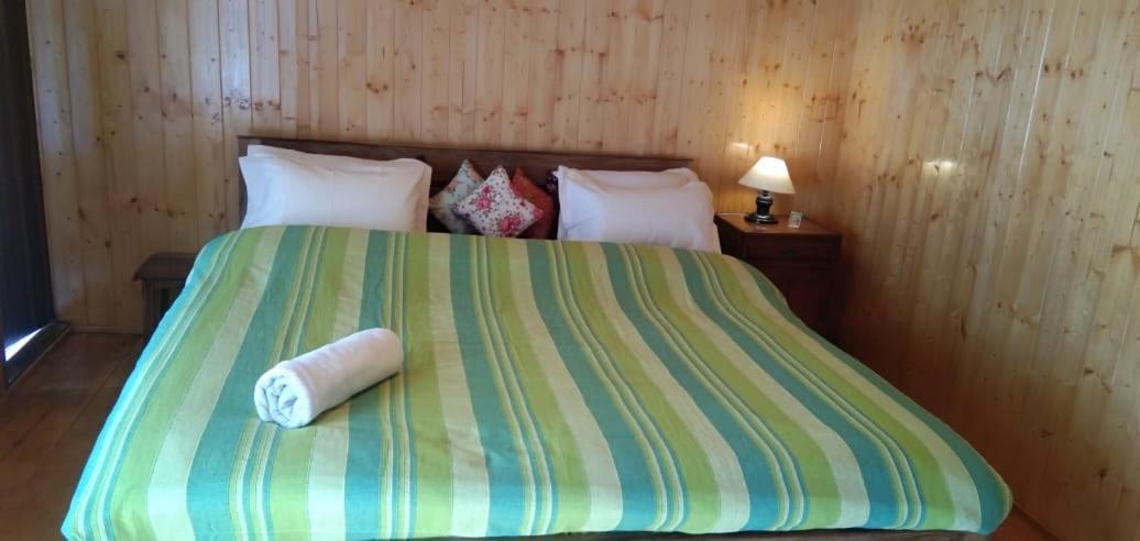 Log Cabin In The Woods Bed & Breakfast กังต็อก ภายนอก รูปภาพ