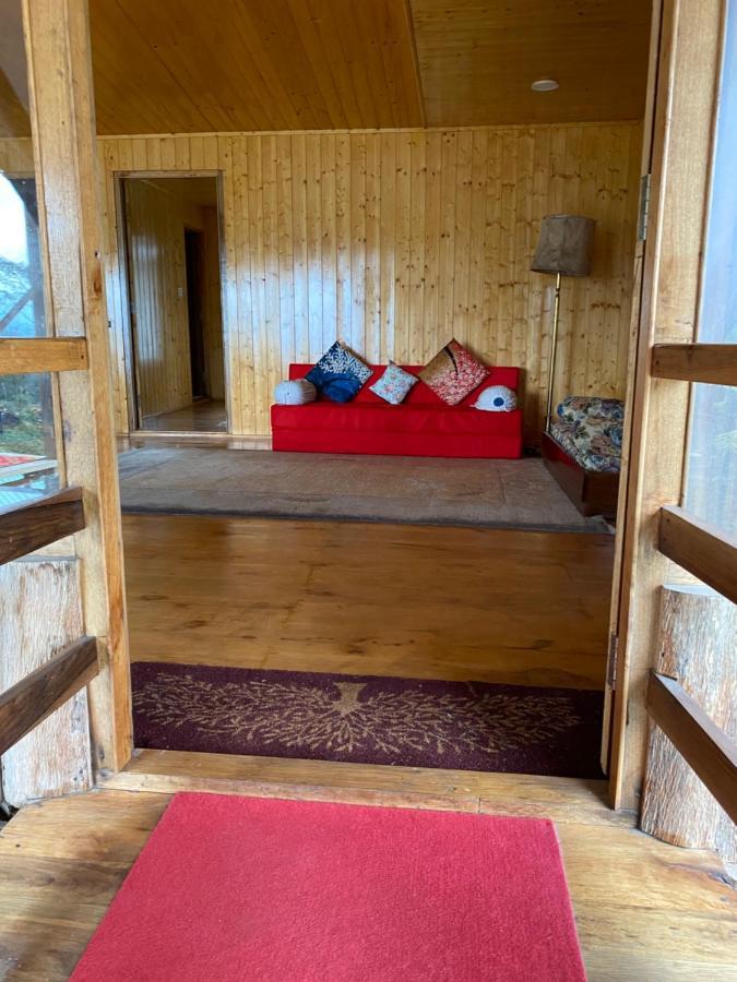 Log Cabin In The Woods Bed & Breakfast กังต็อก ภายนอก รูปภาพ
