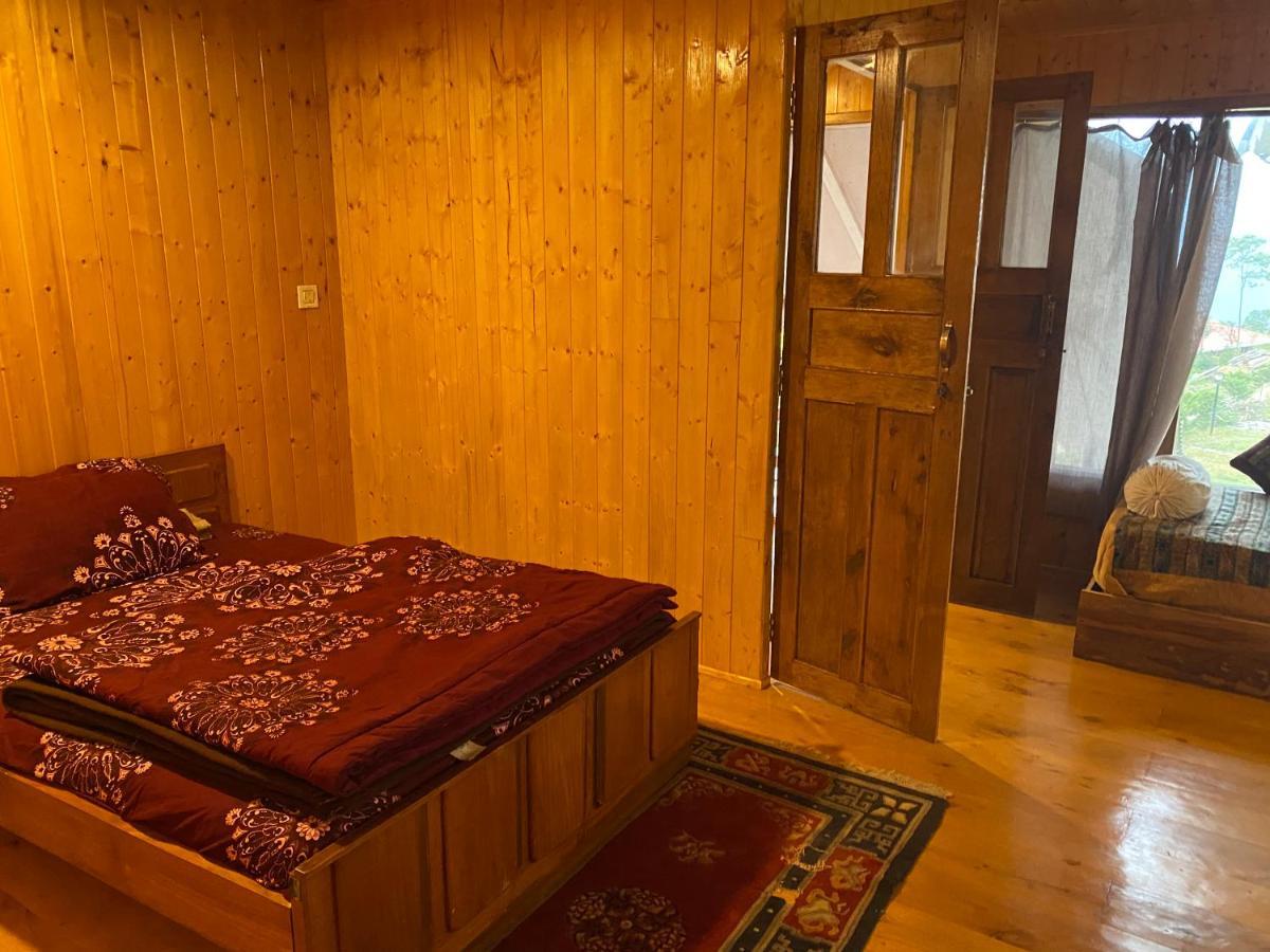 Log Cabin In The Woods Bed & Breakfast กังต็อก ภายนอก รูปภาพ
